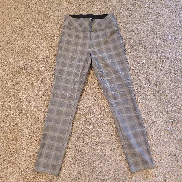 Hollywould plaid ankle cropped pants - Picture 1 of 5